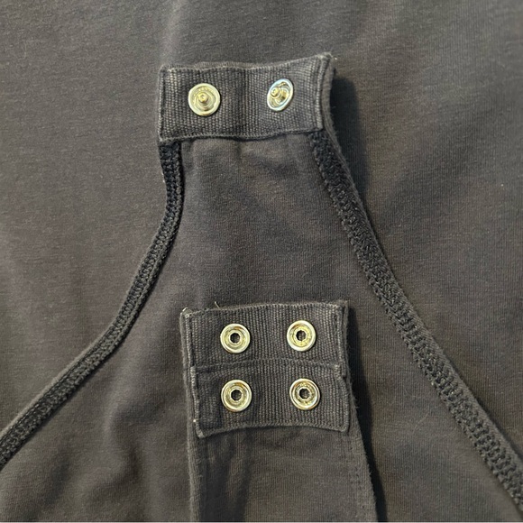 Old Navy Short Sleeve Bodysuit - Picture 4 of 4